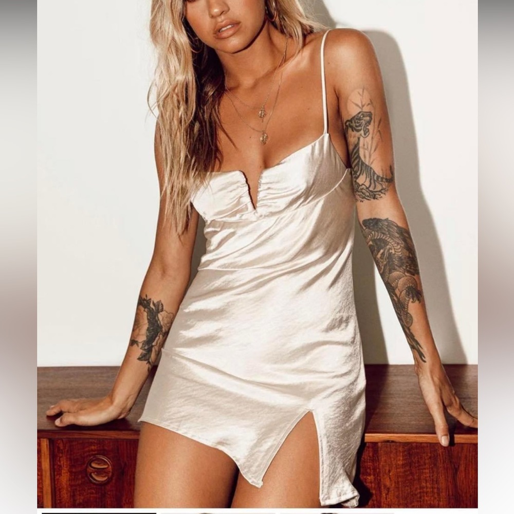 HEWLETT MINI DRESS CHAMPAGNE